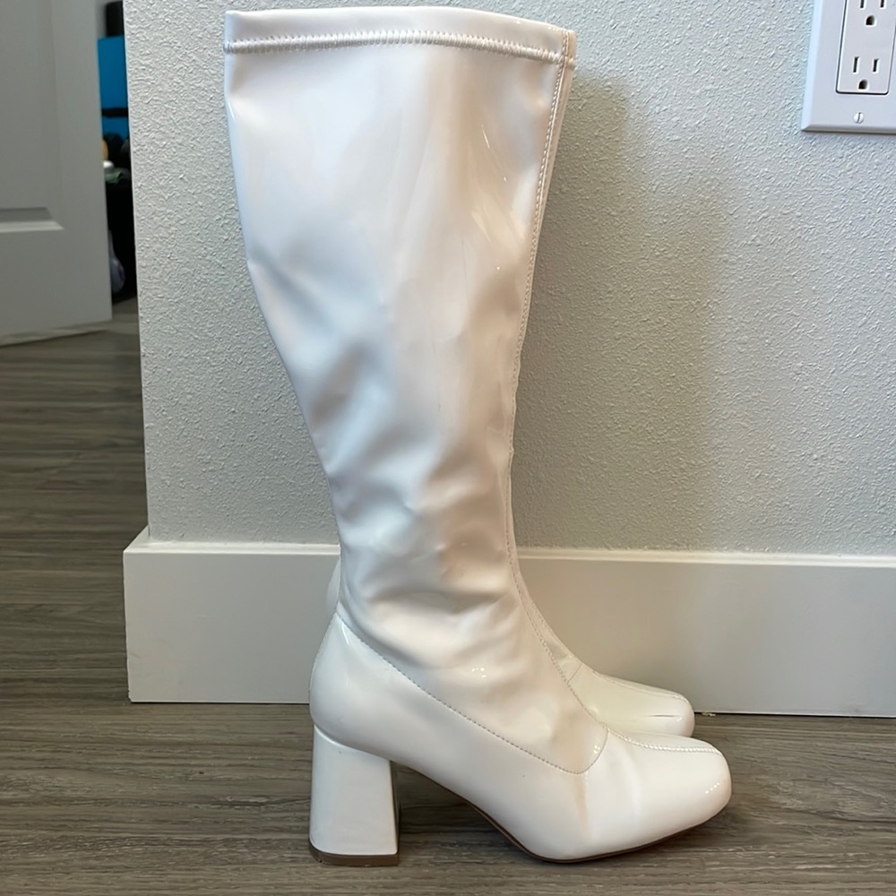 DREAM PAIRS Women’s Gogo Boots, Square Toe Chunky Knee High Boots Women